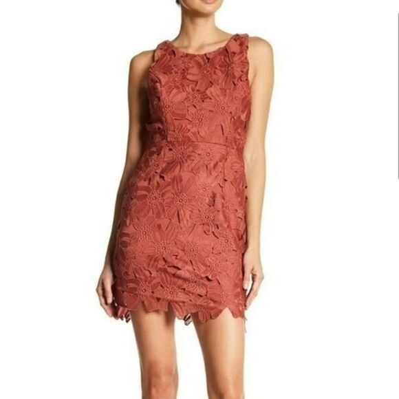ASTR The Label Floral Lace Overlay Dress Coral Pink - Picture 1 of 11